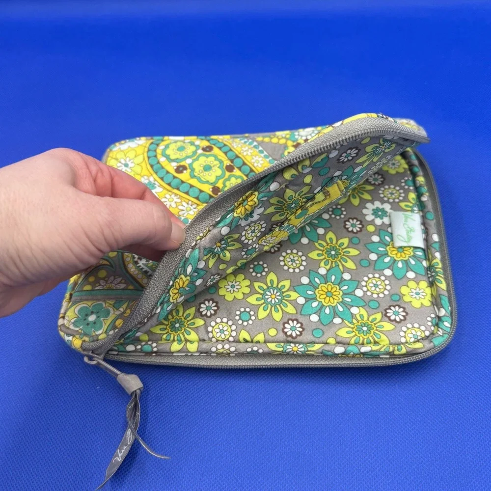 Vera Bradley Lemon Parfait Paisley Quilted Mini Tablet Tech Case Sleeve Boho